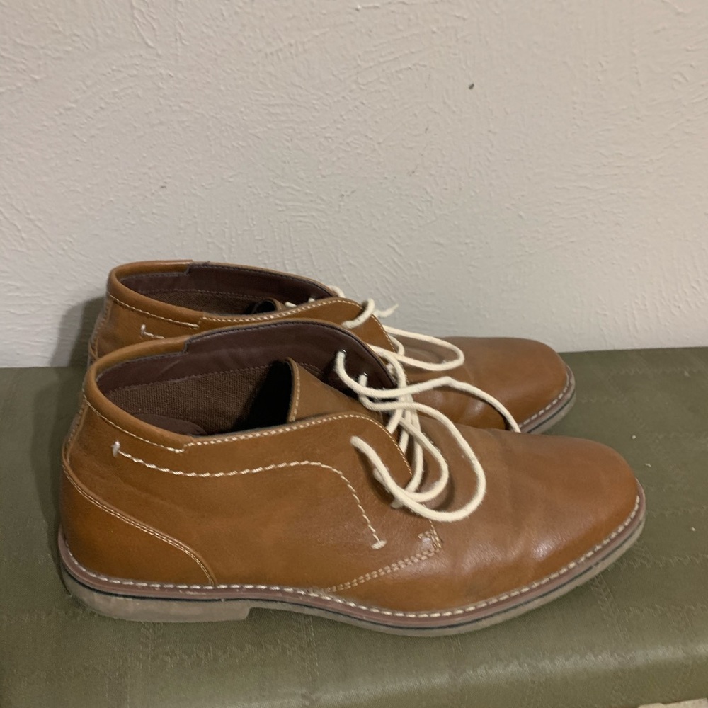 Sonoma lifestyle tan casual shoes